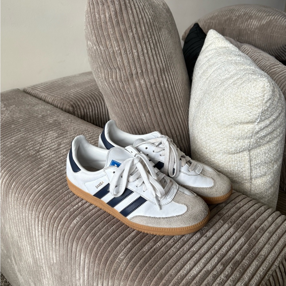 Adidas Sambas Men's White and Navy Sneakers